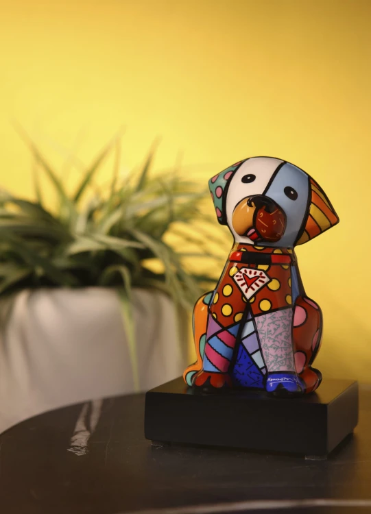 66452581J3 figura pies britto goebel