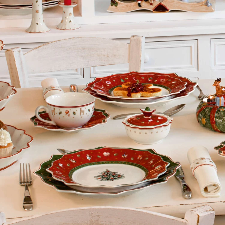 1485852621-talerz-obiadowy-zielony-swieta-toys-delight-villeroy-boch-2