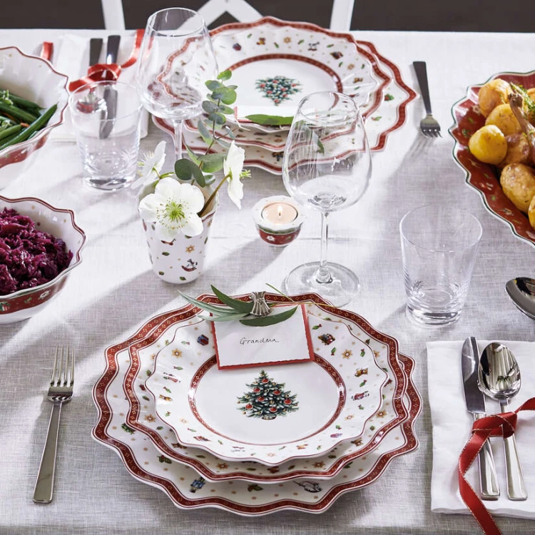1485852680-podtalerz-patera-swieta-toys-delight-villeroy-boch-1