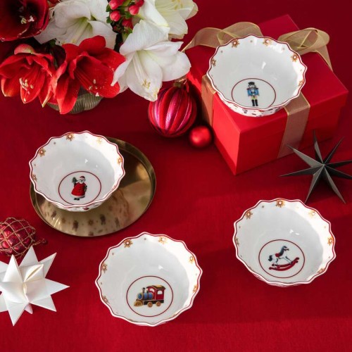 1485858490-zestaw-4-misek-porcelanowych-na-15-lecie-toys-delight-villeroy-boch-1