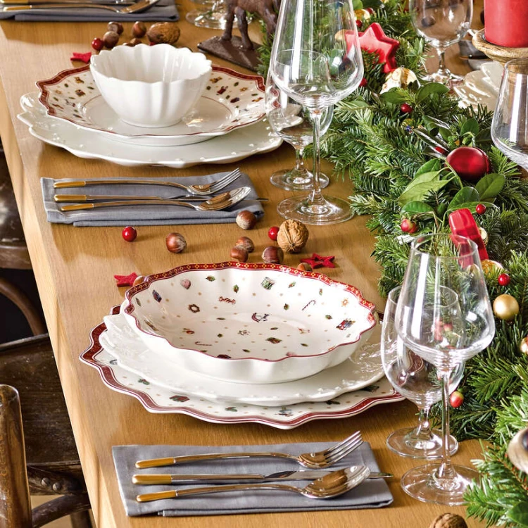 1485853640-miska-salaterka-duza-porcelanowa-plaska-toys-delight-villeroy-boch-2