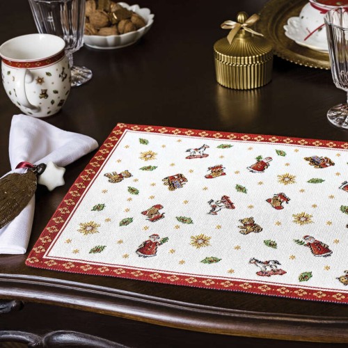 1485856120-podkladki-pod-talerz-komplet-6-sztuk-biale-z-zabawkami-toys-delight-villeroy-boch-1