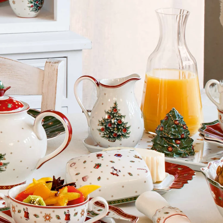 1485850780-mlecznik-porcelanowy-500-ml-choinka-toys-delight-villeroy-boch-2