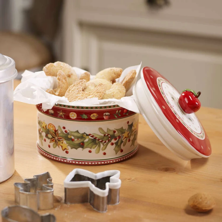 1486124524-pojemnik-sredni-na-ciastka-winter-bakery-delight-villeroy-boch-2