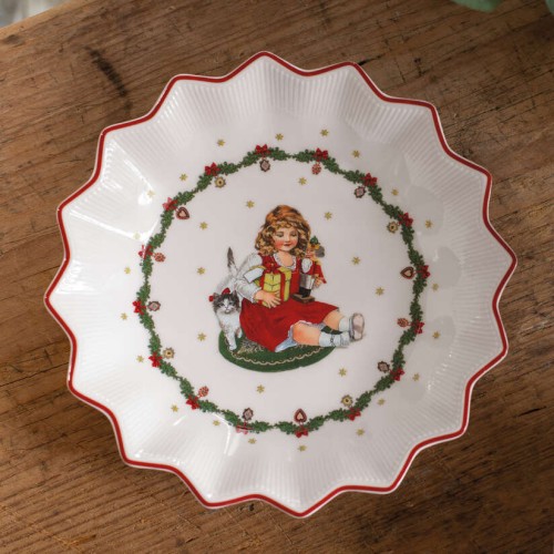 1483323678-salaterka-mala-dzieci-z-zabawkami-toys-fantasy-villeroy-boch-1