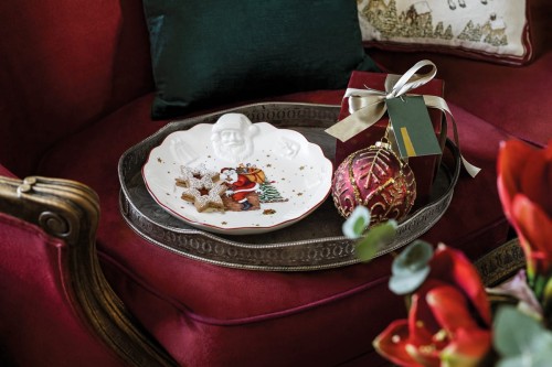 1483323610-miska-do-serwowania-sw-mikolaj-z-prezentami-toys-fantasy-villeroy-boch-1