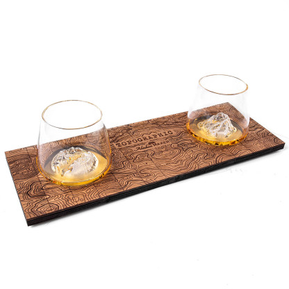 drewniany-stojak-na-2-szklanek-do-whisky-topographic-alaskan-maker-3