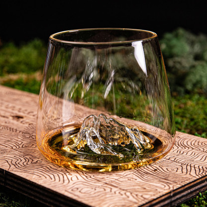 drewniany-stojak-na-2-szklanek-do-whisky-topographic-alaskan-maker-6