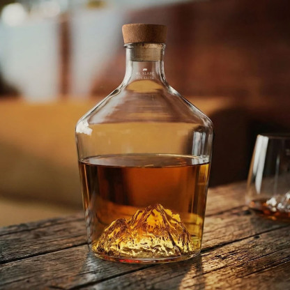mont-blanc-karafka-do-whisky-z-drewnianym-korkiem-1000ml-topographic-alaskan-maker-6