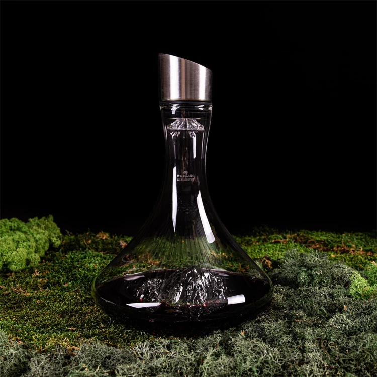 mont-blanc-karafka-do-wina-z-korkiem-3w1-1500ml-topographic-alaskan-maker-9