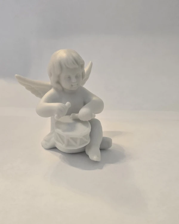 porcelanowy-aniol-z-bebenkiem-maly-rosenthal-1