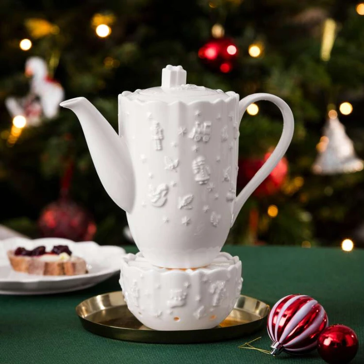 1486587899-podgrzewacz-do-dzbanka-villeroy-boch-toys-delight-royal-classic-kolekcja-swiateczna-2