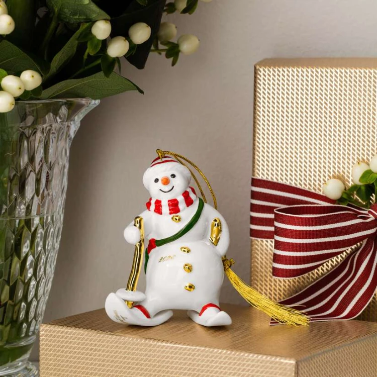 1486754361-zawieszka-balwan-na-nartach-2026-christmas-classics-villeroy-boch-3