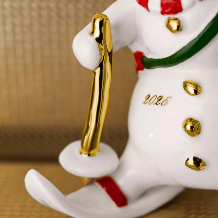 1486754361-zawieszka-balwan-na-nartach-2026-christmas-classics-villeroy-boch-2