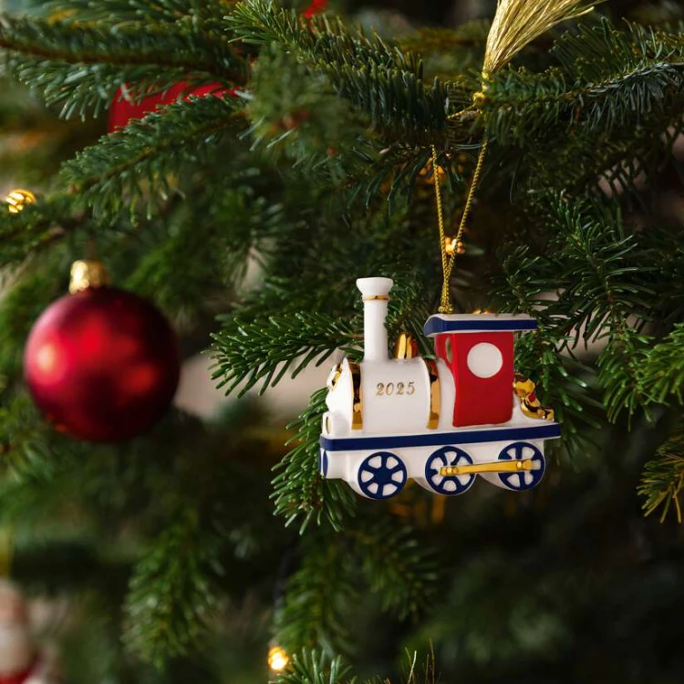 1486754355-zawieszka-lokomotywa-2025-christmas-classics-villeroy-boch-2